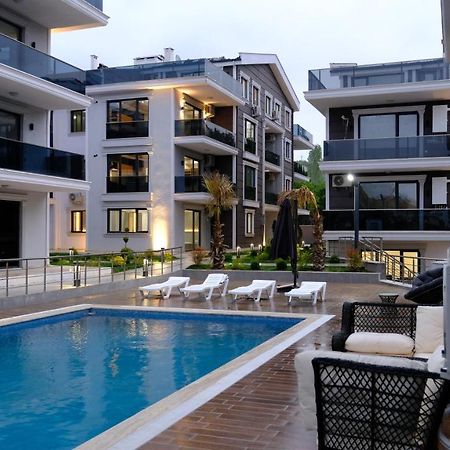 Flower City Suits Aparthotel Yalova  Exterior foto