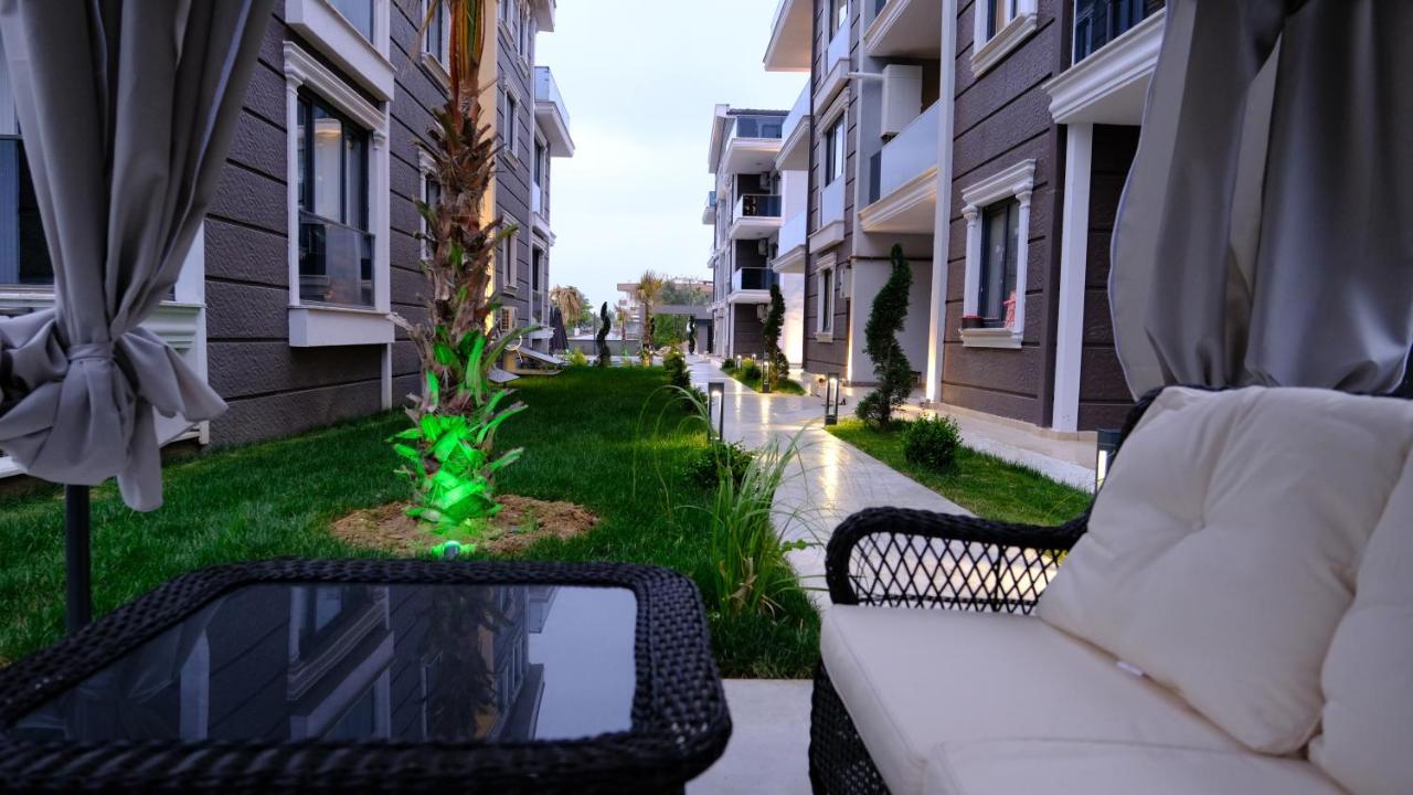 Flower City Suits Aparthotel Yalova  Exterior foto