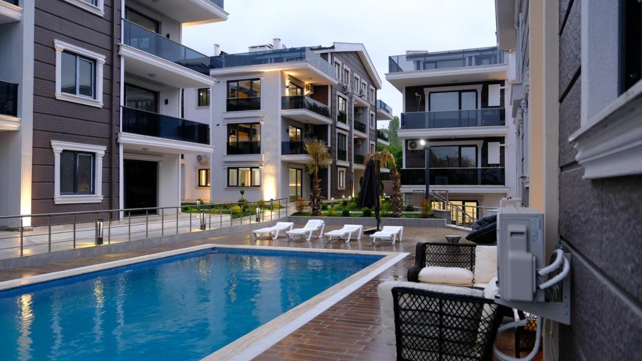 Flower City Suits Aparthotel Yalova  Exterior foto