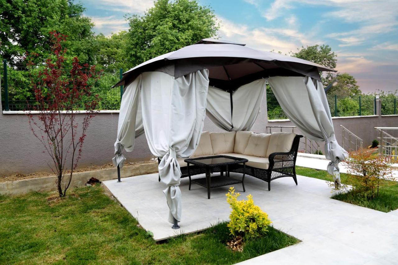 Flower City Suits Aparthotel Yalova  Exterior foto