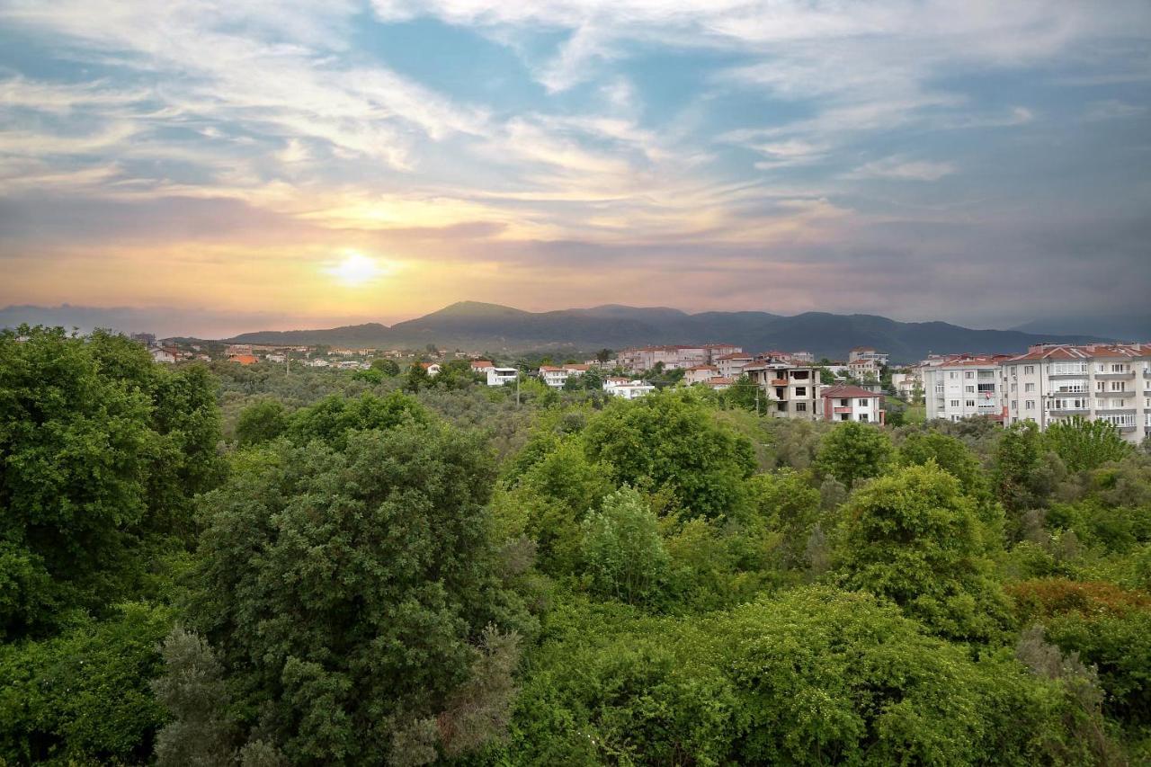 Flower City Suits Aparthotel Yalova  Exterior foto