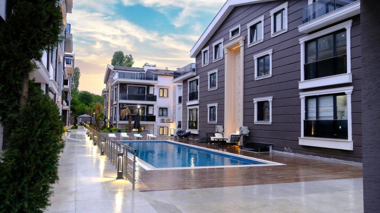Flower City Suits Aparthotel Yalova  Exterior foto