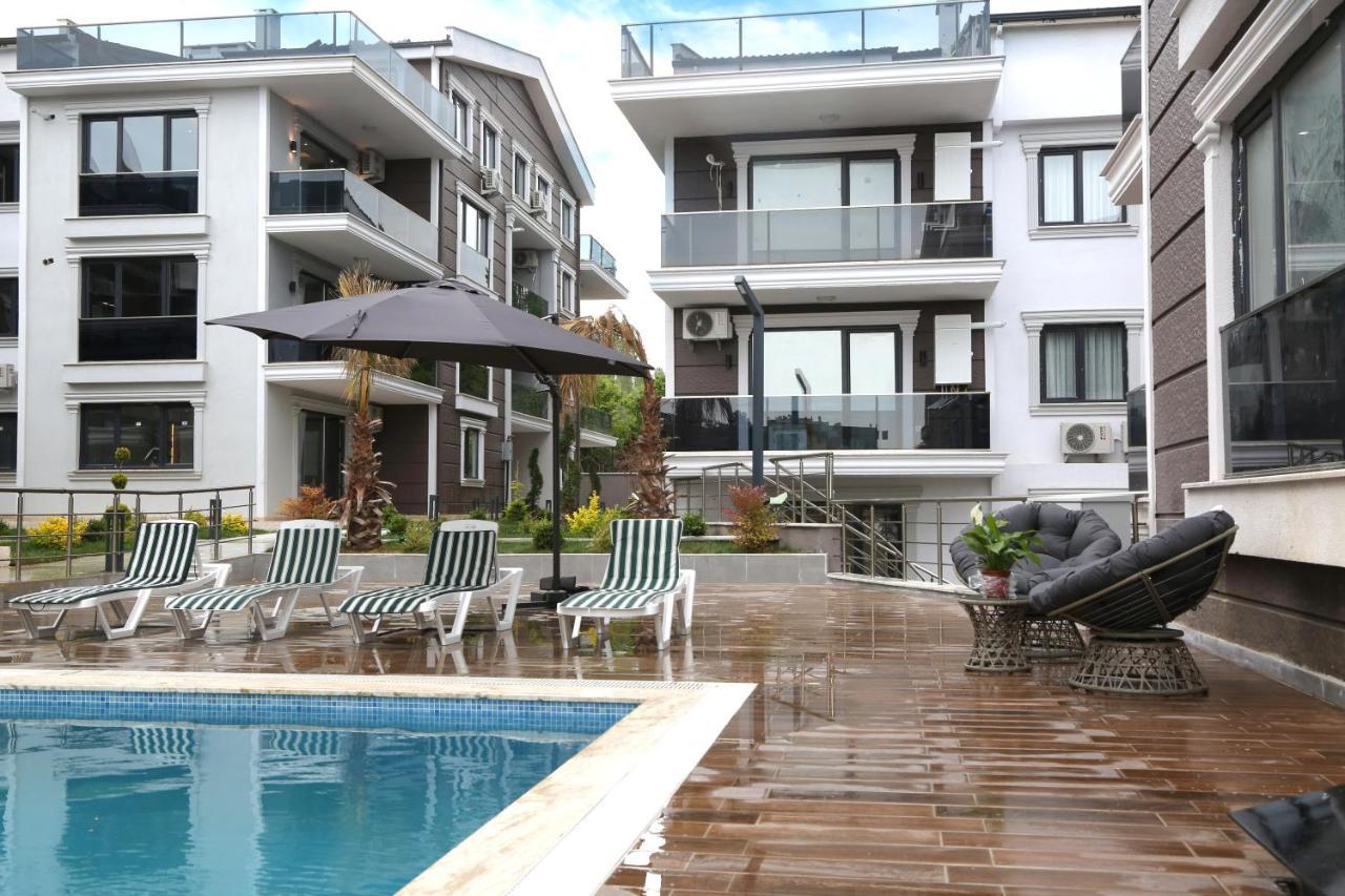 Flower City Suits Aparthotel Yalova  Exterior foto