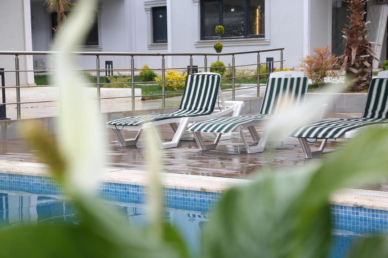 Flower City Suits Aparthotel Yalova  Exterior foto